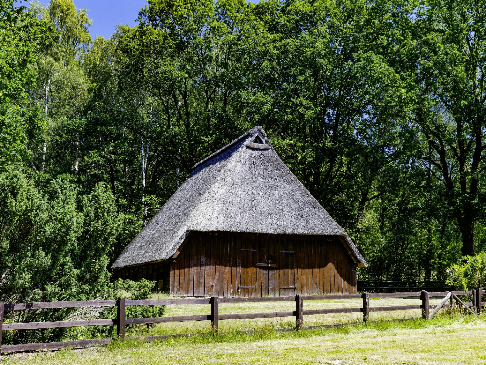 Historischer Schafstall in Otter