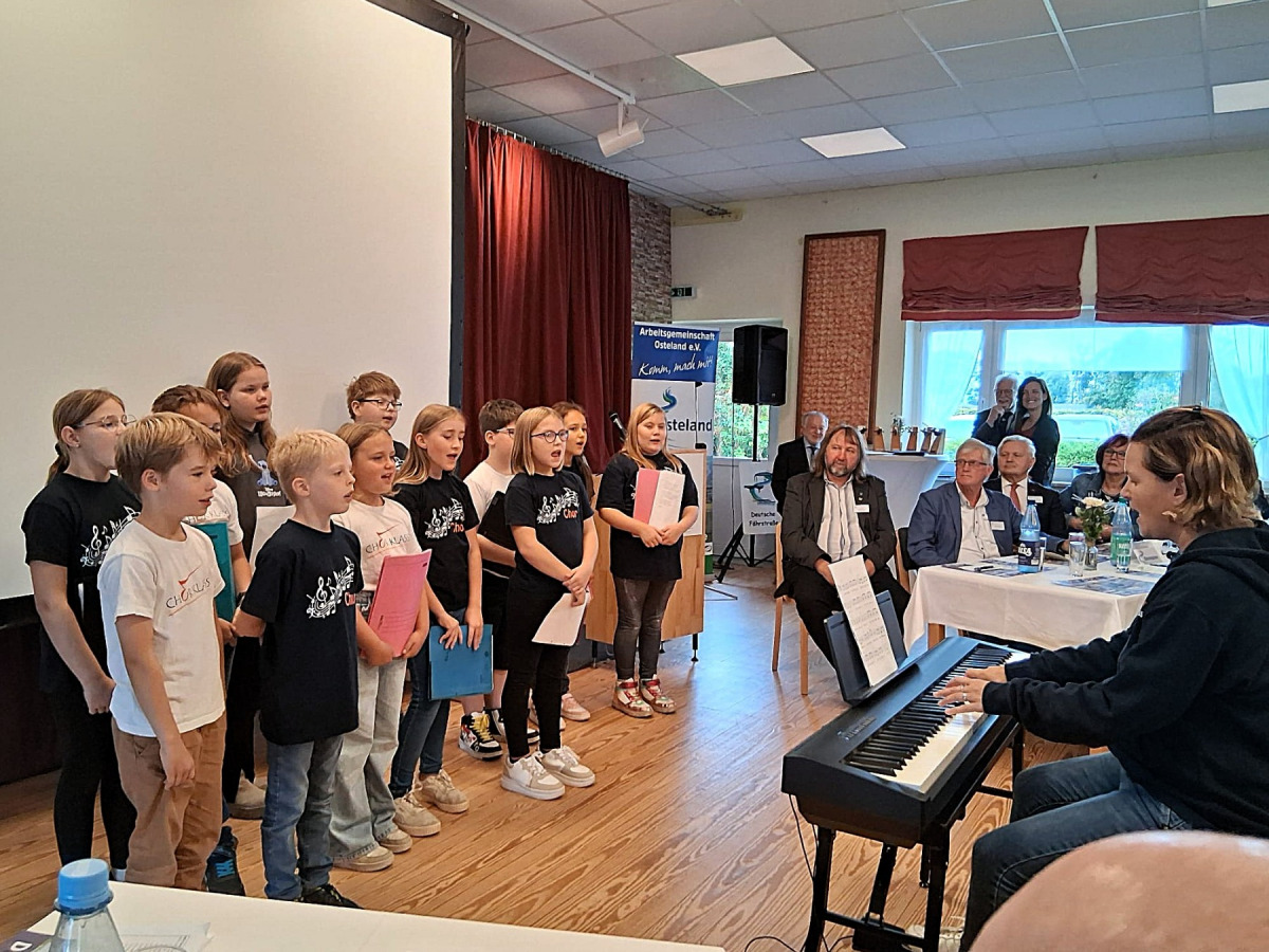 Schulchor der Grundschule Hechthausen, © Paul Scharten Schulchor der Grundschule Hechthausen