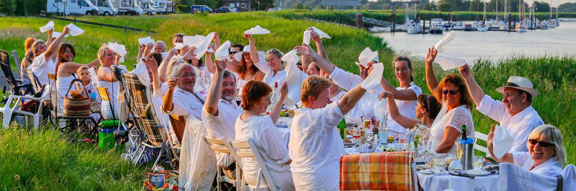 C-neuhaus-dinner-in-white-walter-rademacher-ag-osteland